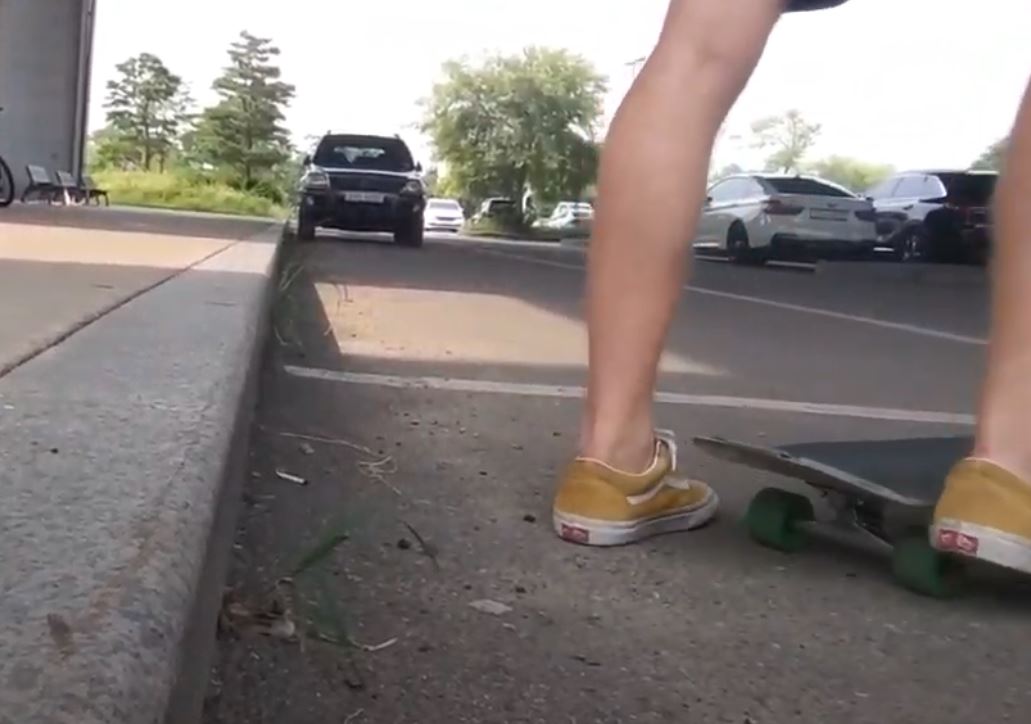 How To Ollie Up and Skate a Curb: A Visual Guide